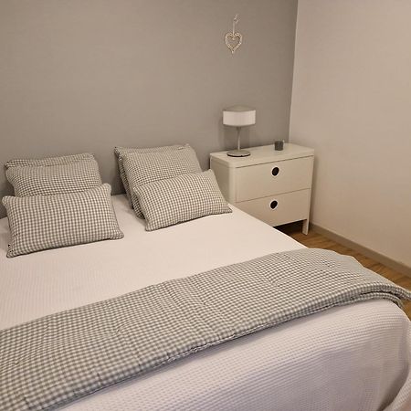 La Cour Apartment องเฟลอร์ ภายนอก รูปภาพ